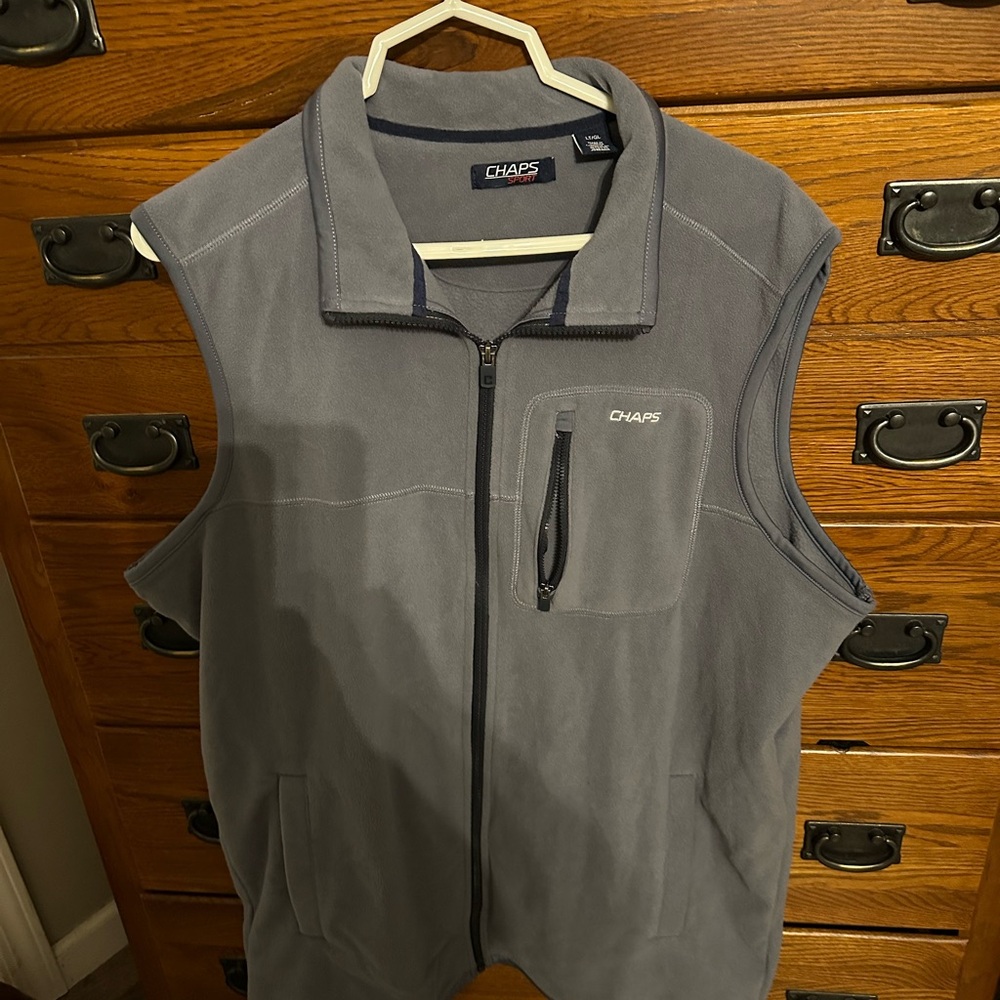 Chaps Sport Charcoal Fleece Vest